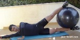fitness ball-abdominal-fitball-pernas-exercicio