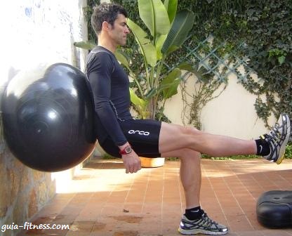 treino funcional-fitness-squat-musculo-desporto