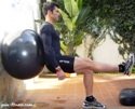treino total-squat com fitball-agachamento